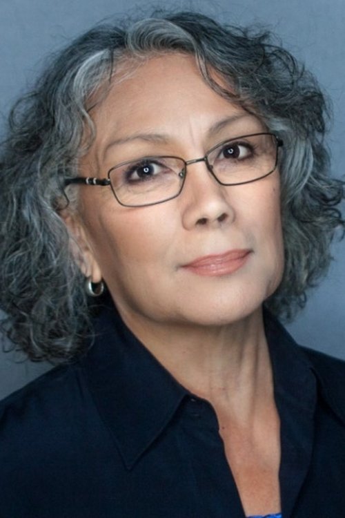 Stella Doyle as Isabel