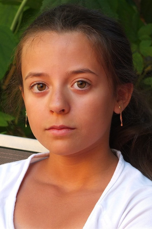 Charlotte Ghristi as Cécilé Marécaux