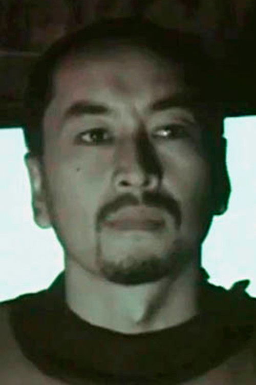 Kenzhebai Duisenbaev as Алпа