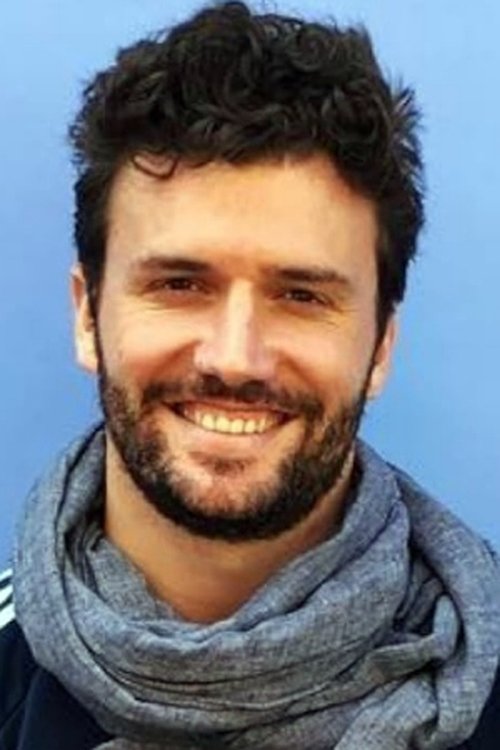 William Albors as Le gendarme