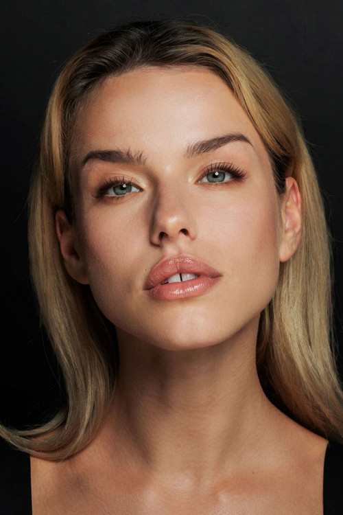 Sarah Draguleva as Christina