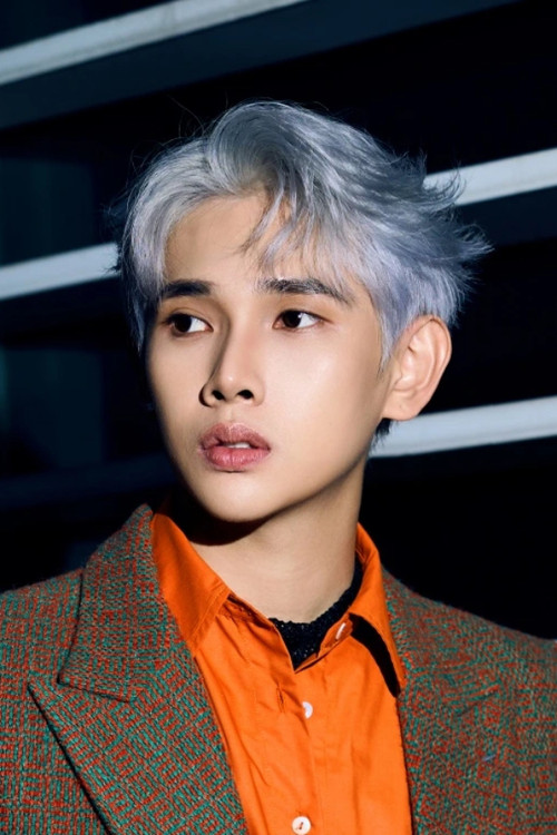 Lý Hạo Mạnh Quỳnh as Tú - Spa Manager