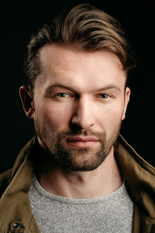 Bogdan Yasinski as Sergey