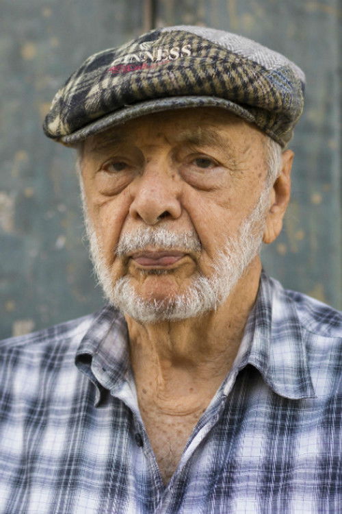 Geraldo Sarno as Self - Filmmaker (archive footage)