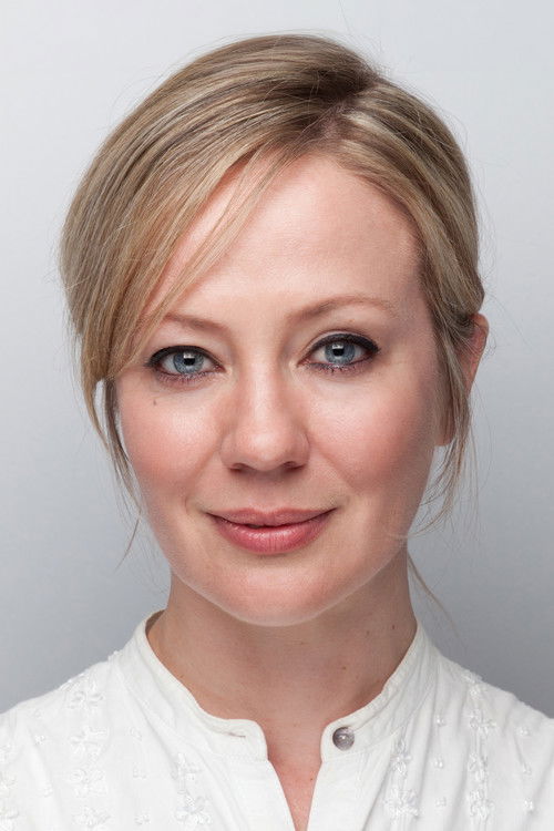 Antoinette Louw as Ella Winter