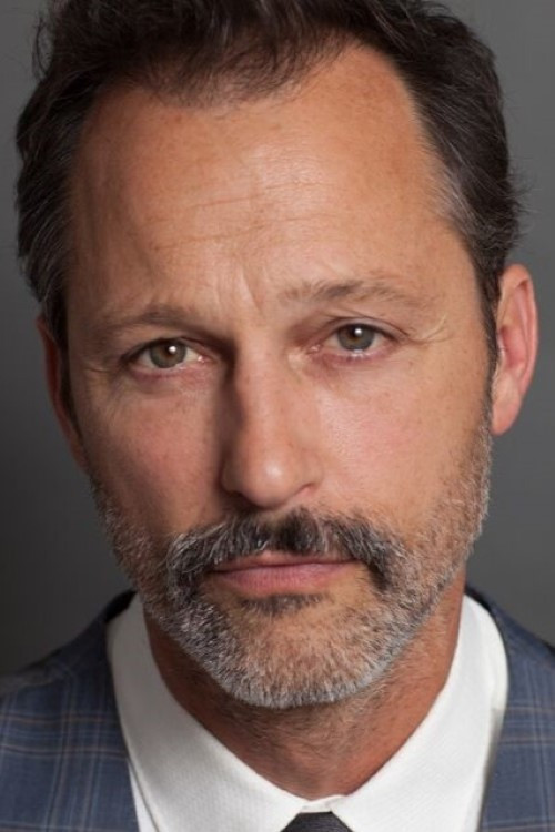 Benjamin John Parrillo as Robert