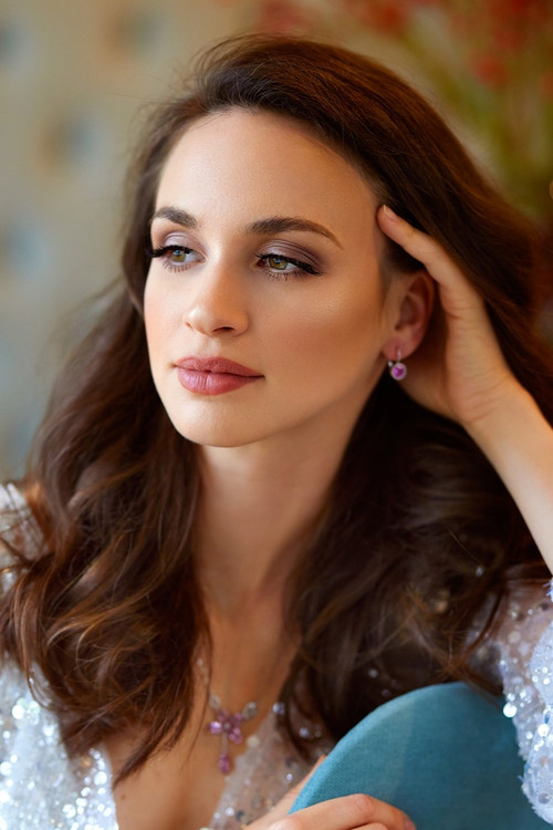 Franciska Törőcsik as Cindy