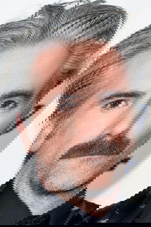 Jeroom Snelders as Self - Presenter