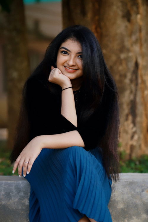 Malavika Nair as Josemon's wife