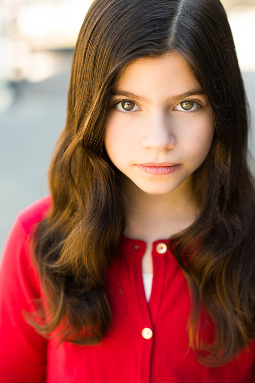 Lia Barnett as Daisy