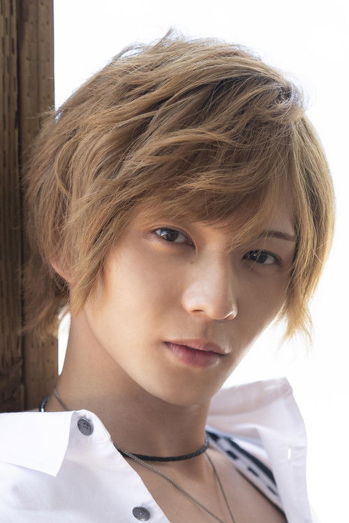 Yu Miyazaki as Tomoya Mashiro