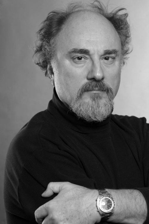 Richard Rifkin as Luis 'Blade' Orlando