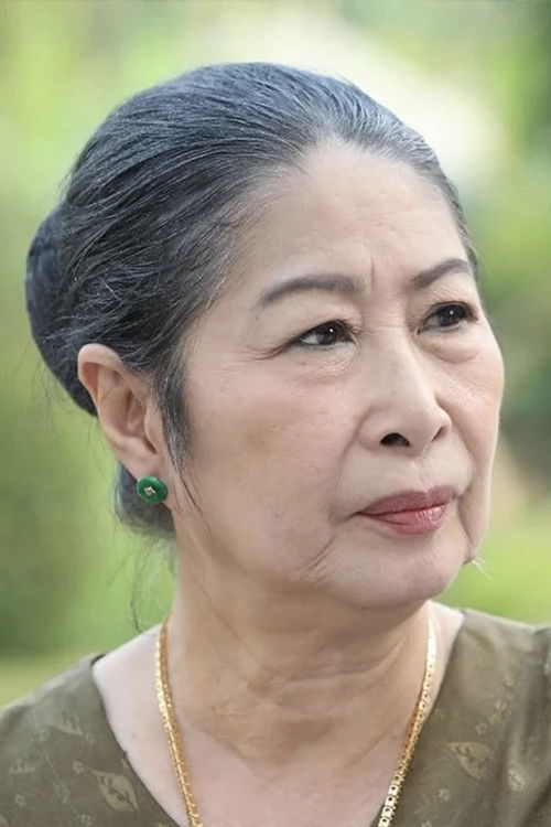 Kim Phương as Bà Ngoại