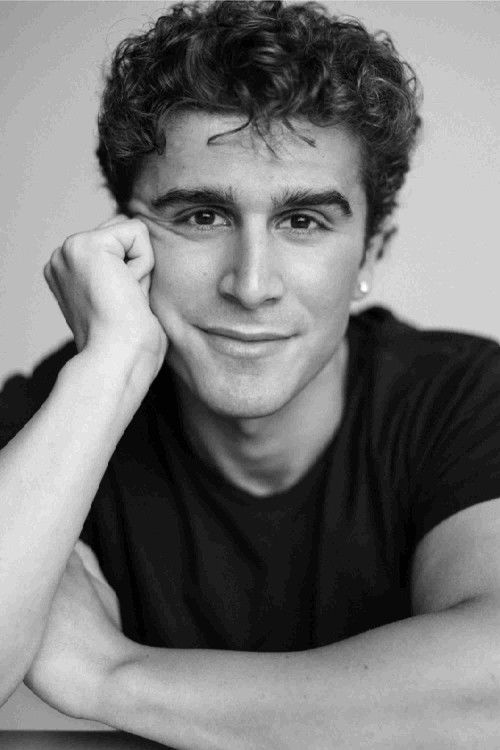 Giorgio Serratore as Charlie