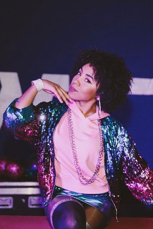 Soraia Carrega as Djubsu