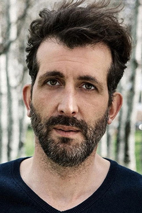 Martin Langenbeck as Dr. Willbach