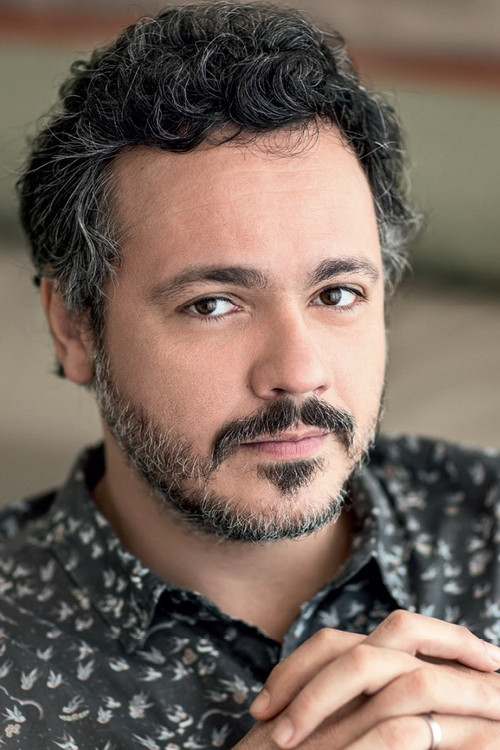 Danton Mello as Raimundo