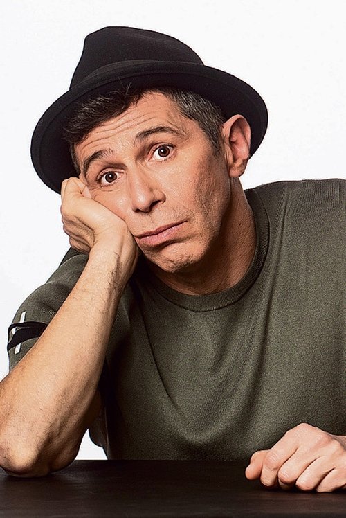 Yuval Semo as Avi Jian