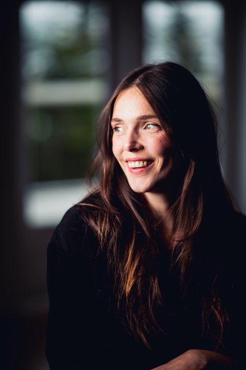 Rhiannon Morgan as Kay