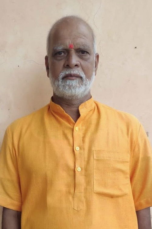 Sheshrarao N Phawde as Maharaj