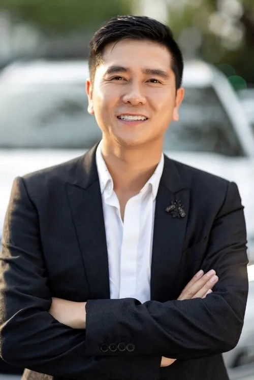 Hồ Hoài Anh as Self - Coach