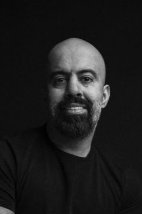 Abdulaziz Almuzaini as Dana's father / Fazeea