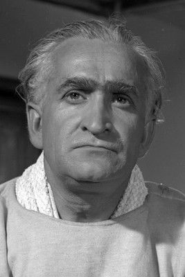 Jan Łopuszniak as Rich Man