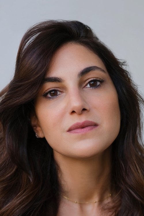 Wafa'a Celine Halawi as Hanna