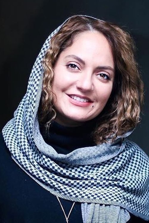 Mahnaz Afshar as Yasamin