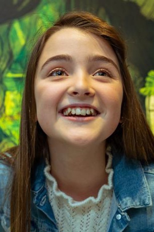 Eva Whittaker as Mebh Óg MacTíre (voice)