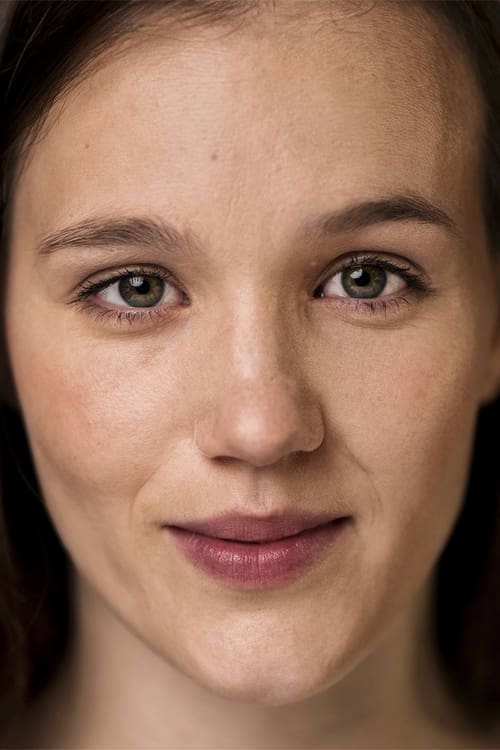 Blanka Mészáros as Albán