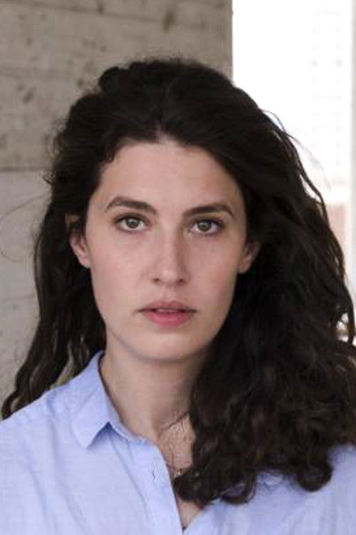 Michèle Breu as Zoe Steiner