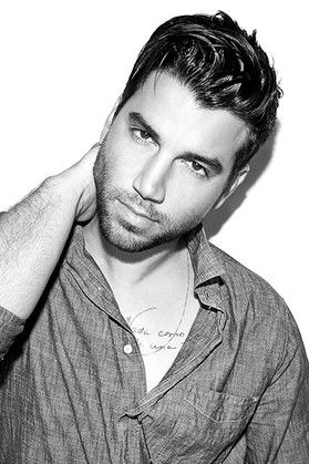 Oskar Rodriguez as Loren