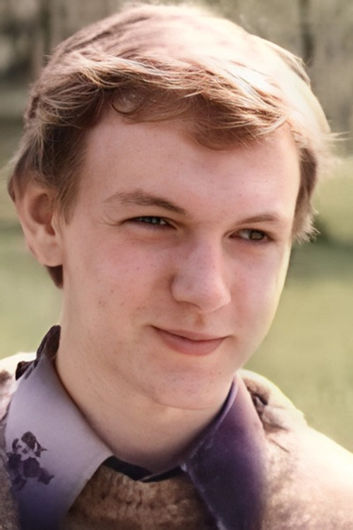 Vladimir Sidorov as Lavrik