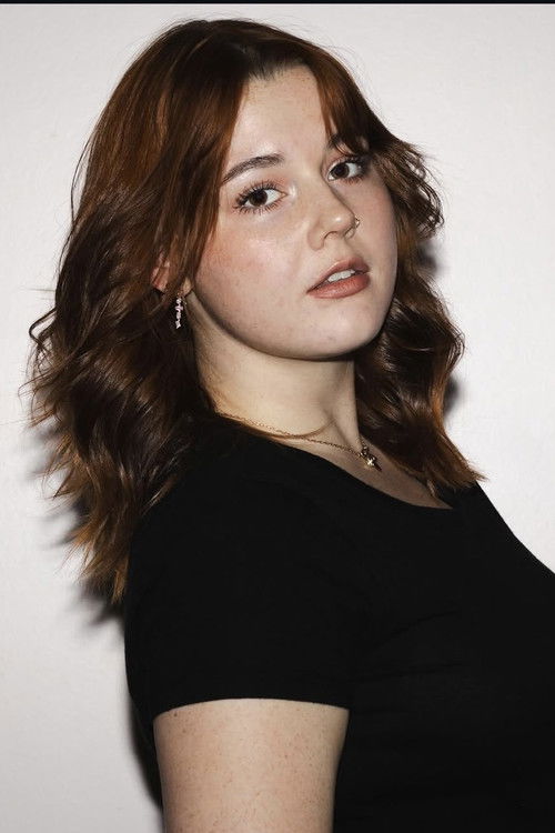 Analiese Hardgrave as Brooke