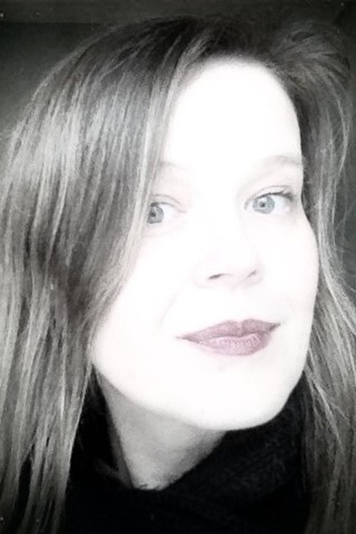 Anne Lepla as Vendeuse 1 (Corinne)