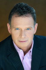 Karl Poirier-Petersen as Grand-Père