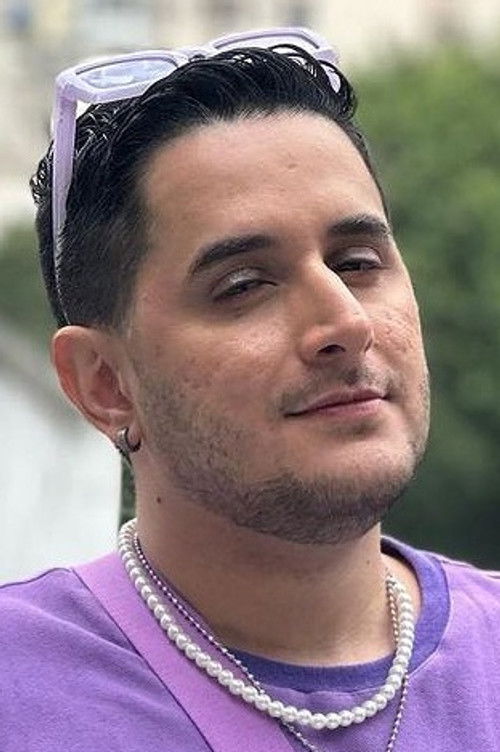 Tatá M. Shady as Mãe