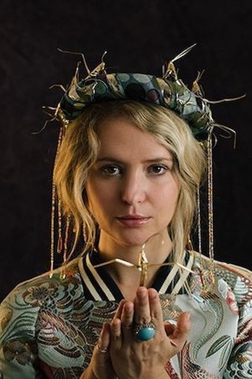 Nawel Ben Kraiem as Lilia