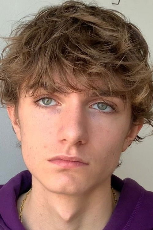 Rocco Gottlieb as Young Elio