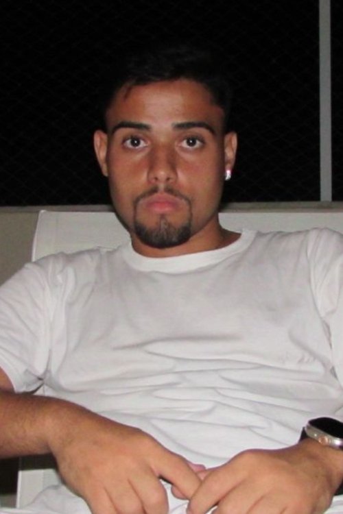 John John as Hugo Abílio