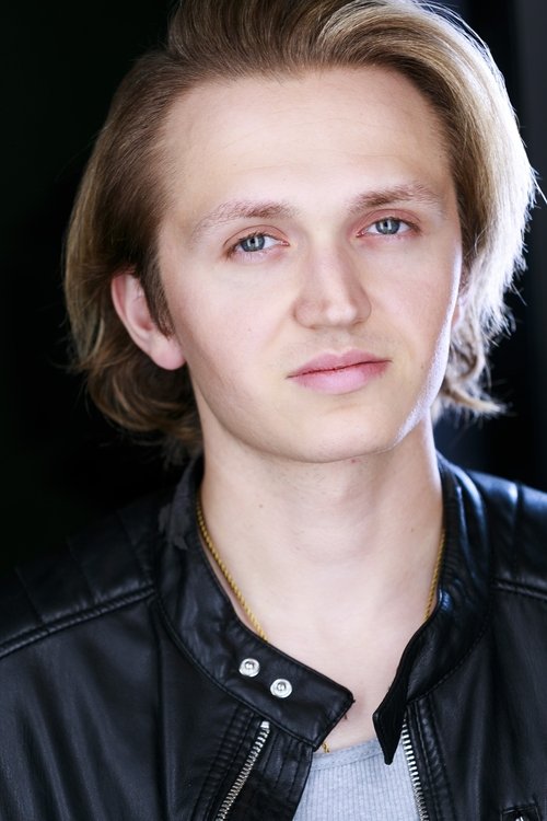 Alexander Carstoiu as Tommy