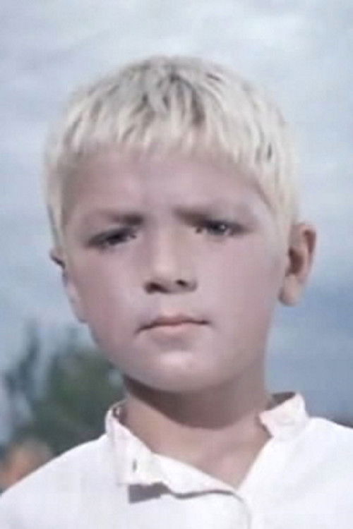 Aleksand Mashovets as Стасик