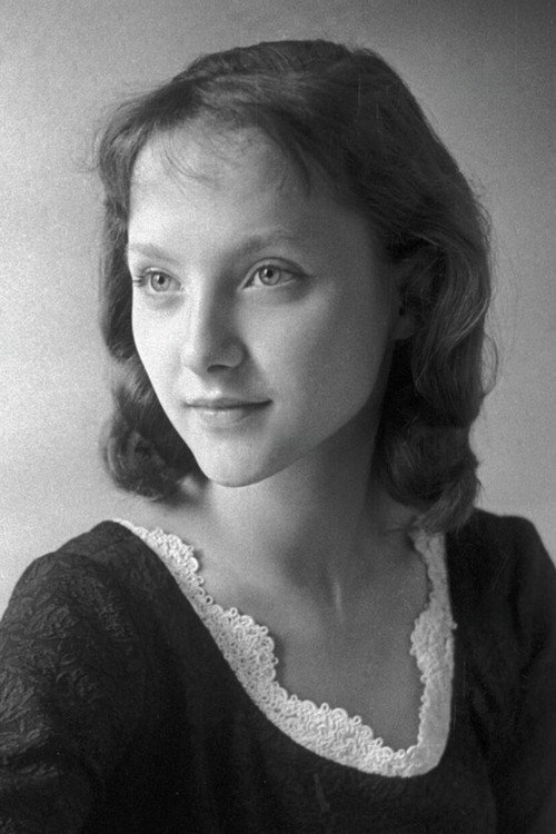 Yelena Ryabinkina as