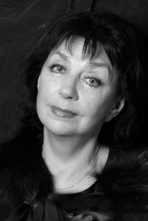 Natalya Orlova as Вера Валентиновна