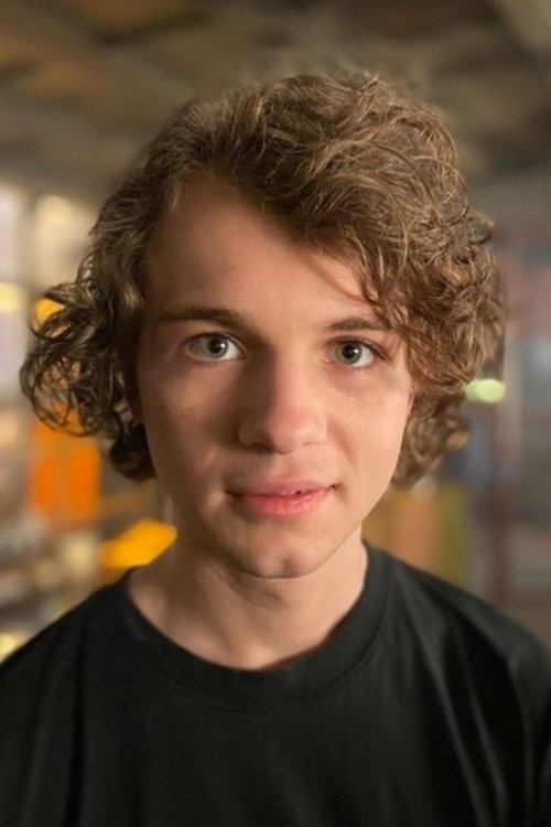 Jan Cięciara as Leon