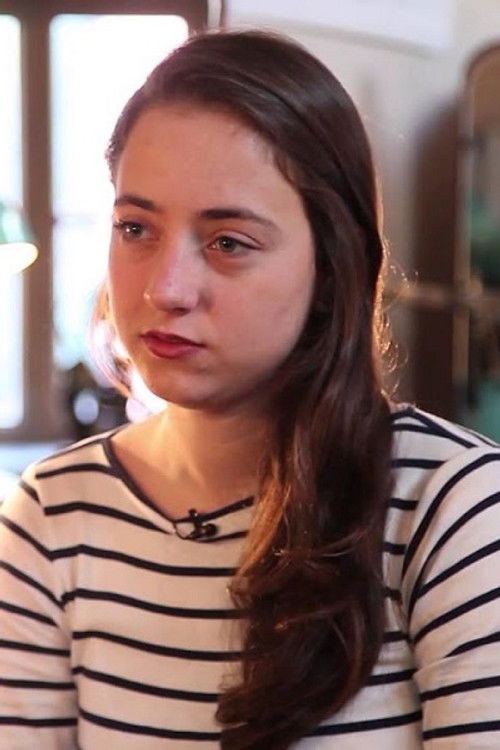 Kato Kalatozishvili as Irina / Nana's Daughter