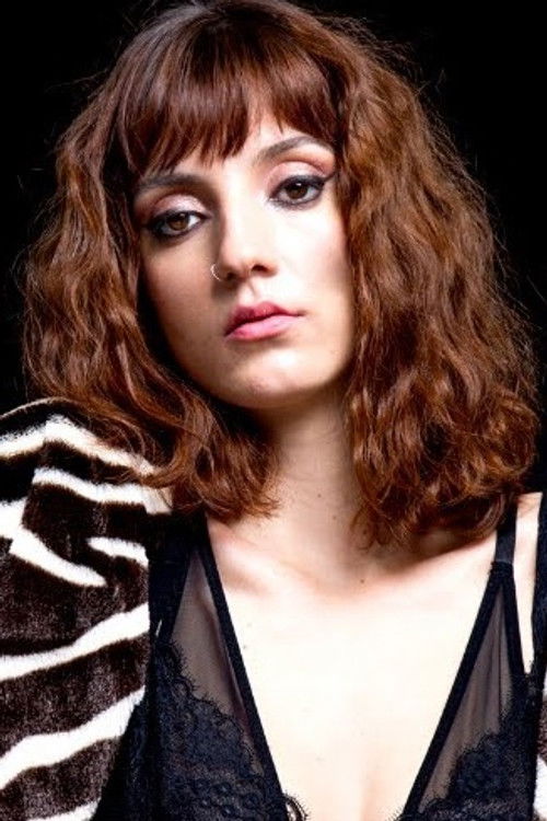 Natália Molina as Sandra