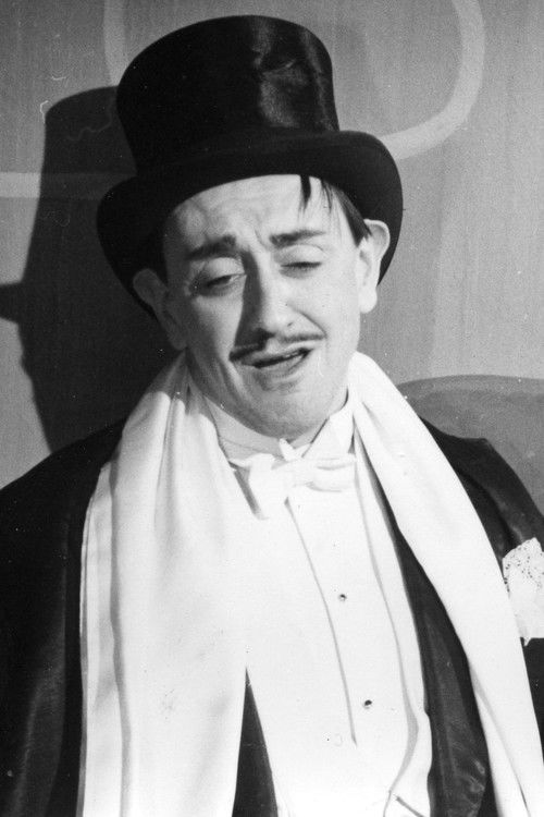 Ervin Kibédi as Szikszai