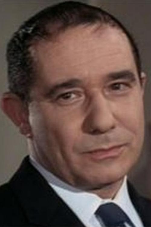 Carl Duering as Blore